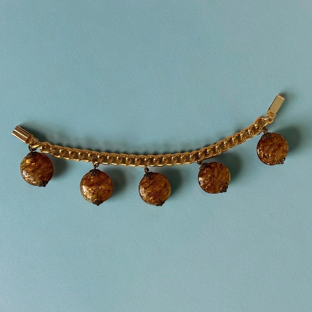 Adorable Vintage Copper Sparkling Swirled Glass Discs Gold Tone Bracelet